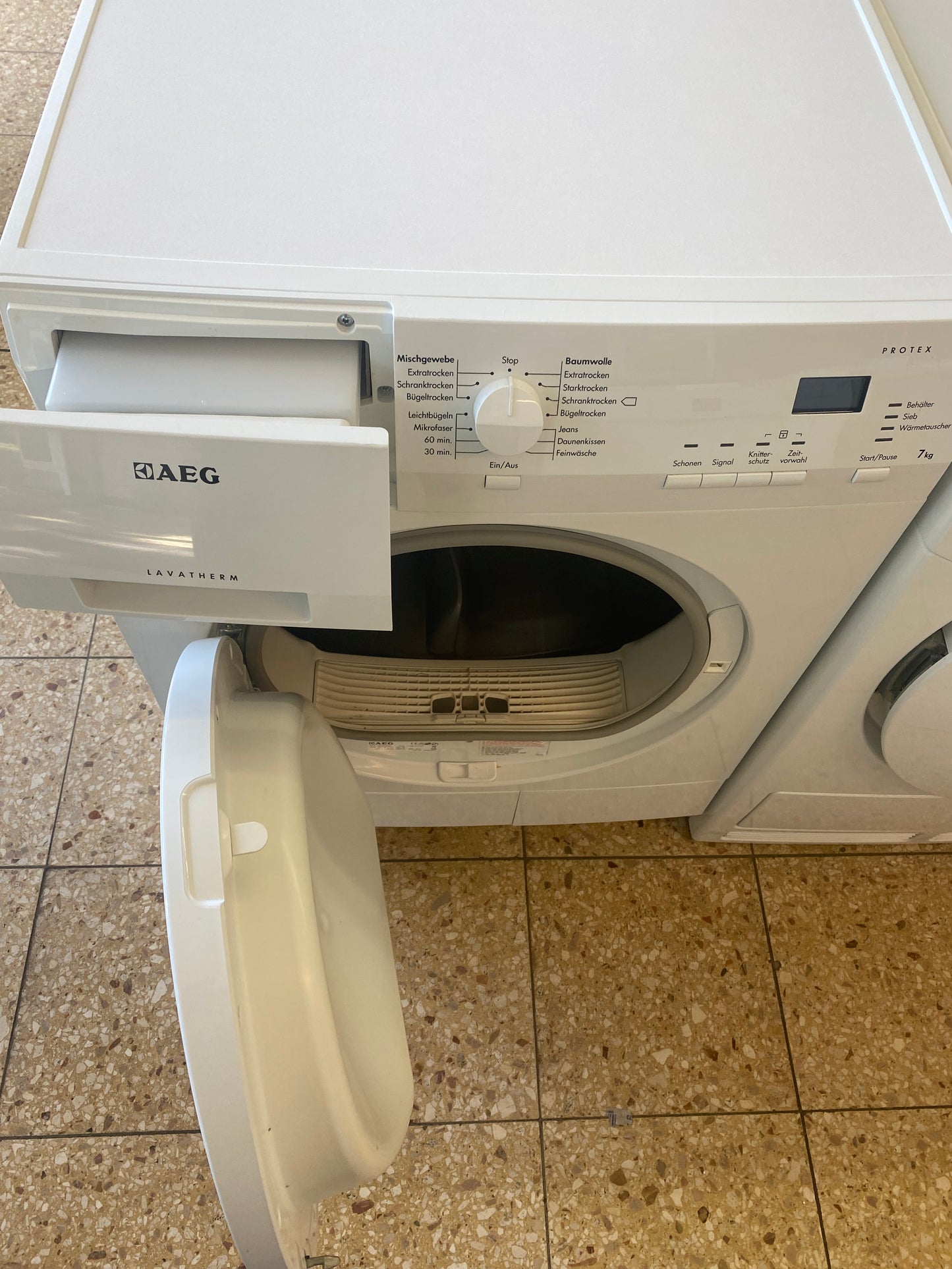 AEG Kondenstrockner 7kg