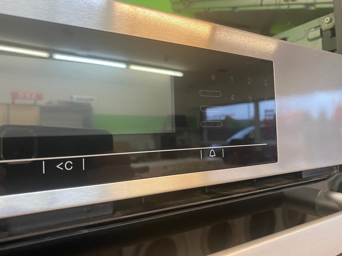 Miele autarker Backofen A+ mit Pyrolyse