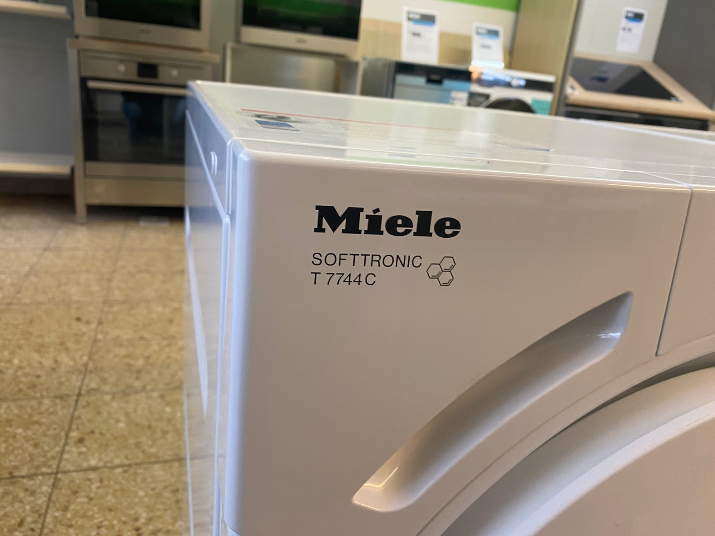 Miele T7744C Kondenstrockner