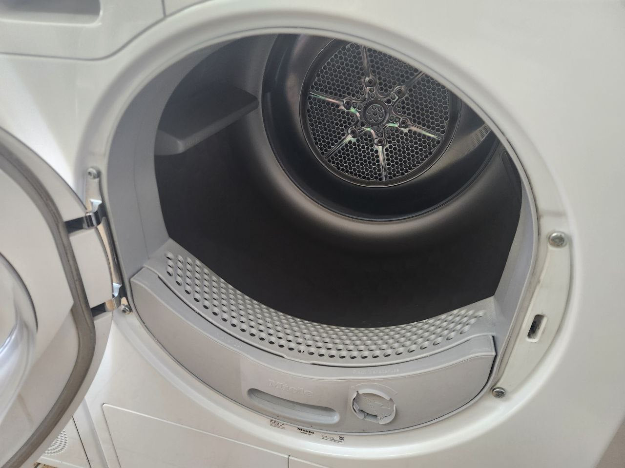 Miele Wärmepumpentrockner T1 A+++/9kg