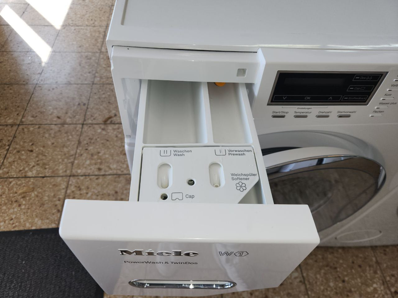 Miele W1 Waschmaschine PowerWash & TwinDos A+++ / 8kg