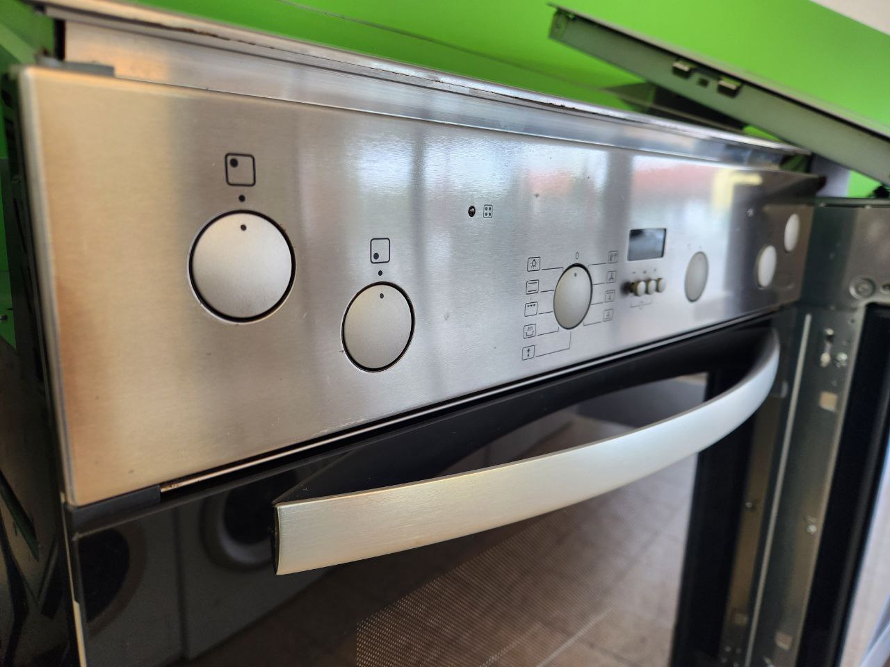 Miele E-Herd mit Ceranfeld