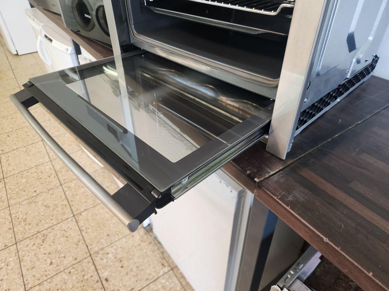 Neff autarker Backofen. Slide & Hide