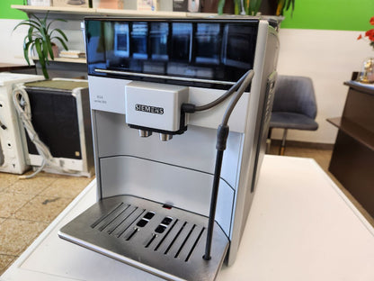 Siemens EQ.6 s300 Kaffeevollautomat - Haushaltsgeräte 