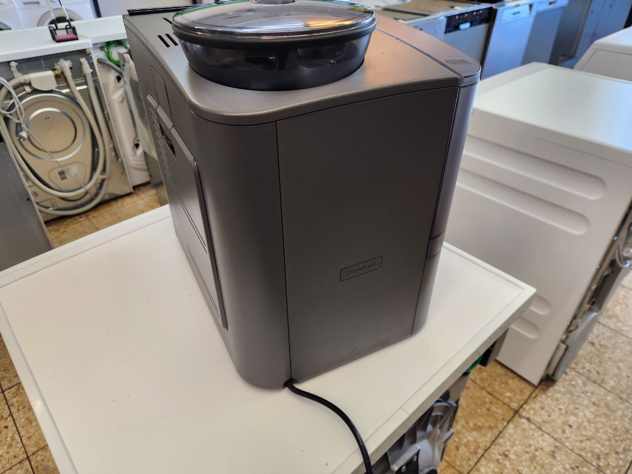 Siemens EQ.6 s300 Kaffeevollautomat - Haushaltsgeräte 