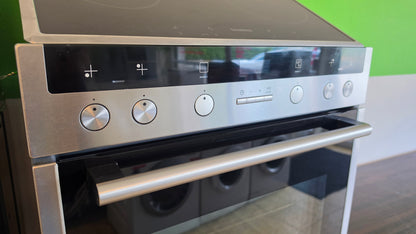 Siemens E-Herd mit Induktionskochfeld + Pyrolyse + Backwagen