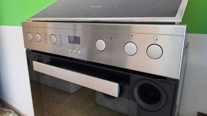 Miele electric stove with ceramic hob