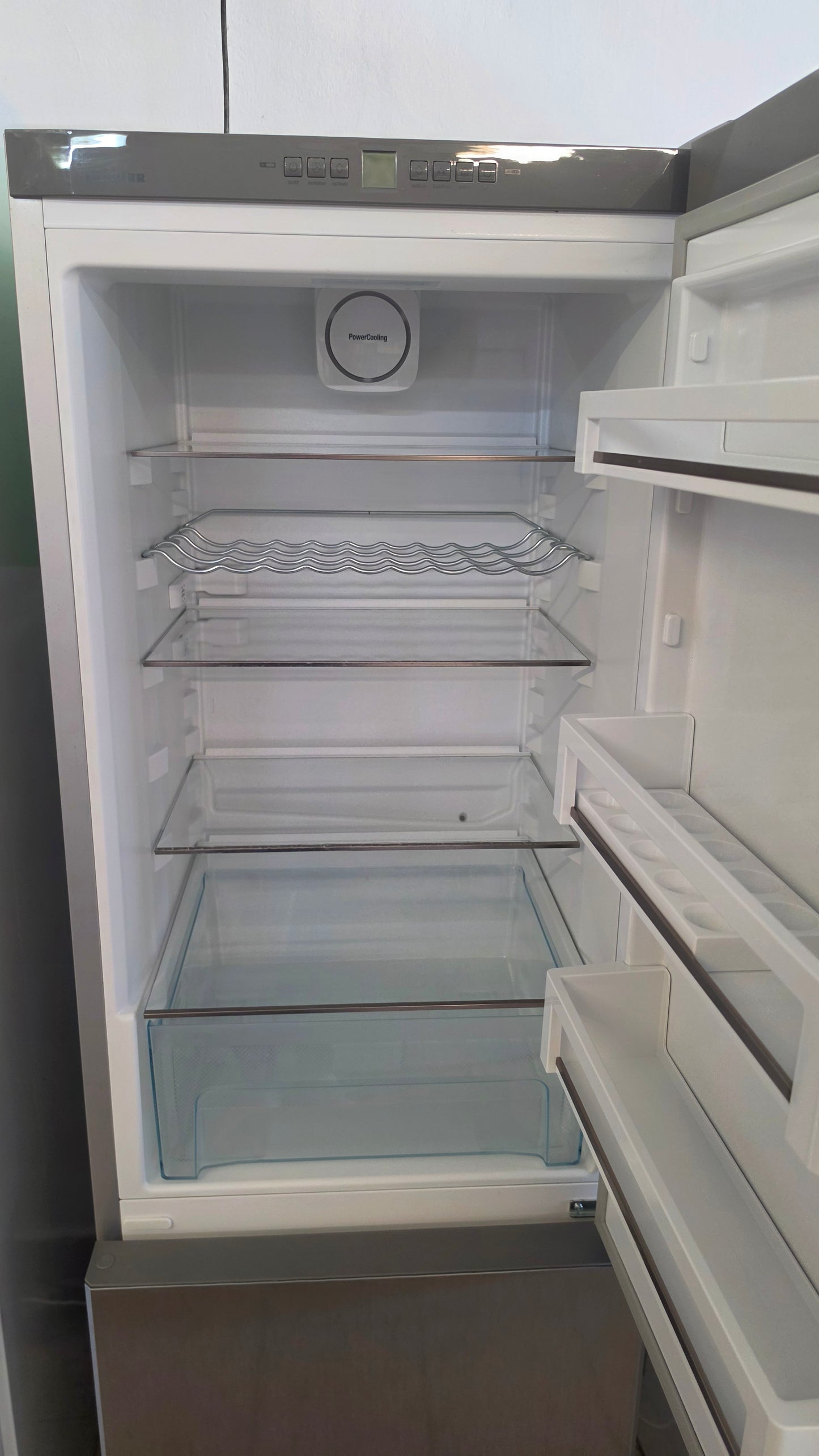 Liebherr CNPel 4313-21 NoFrost Gefrierschrank A+++