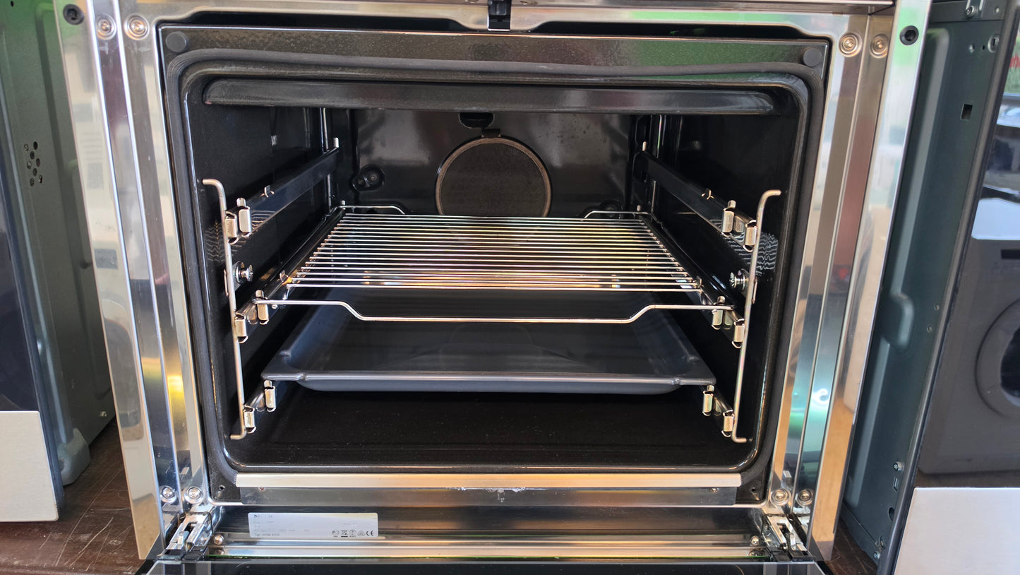 Miele E-Herd mit Cerankochfeld + Pyrolyse