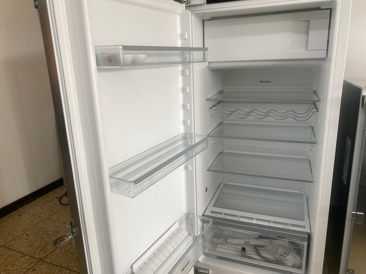Miele K 7318 D Einbaukühlschrank