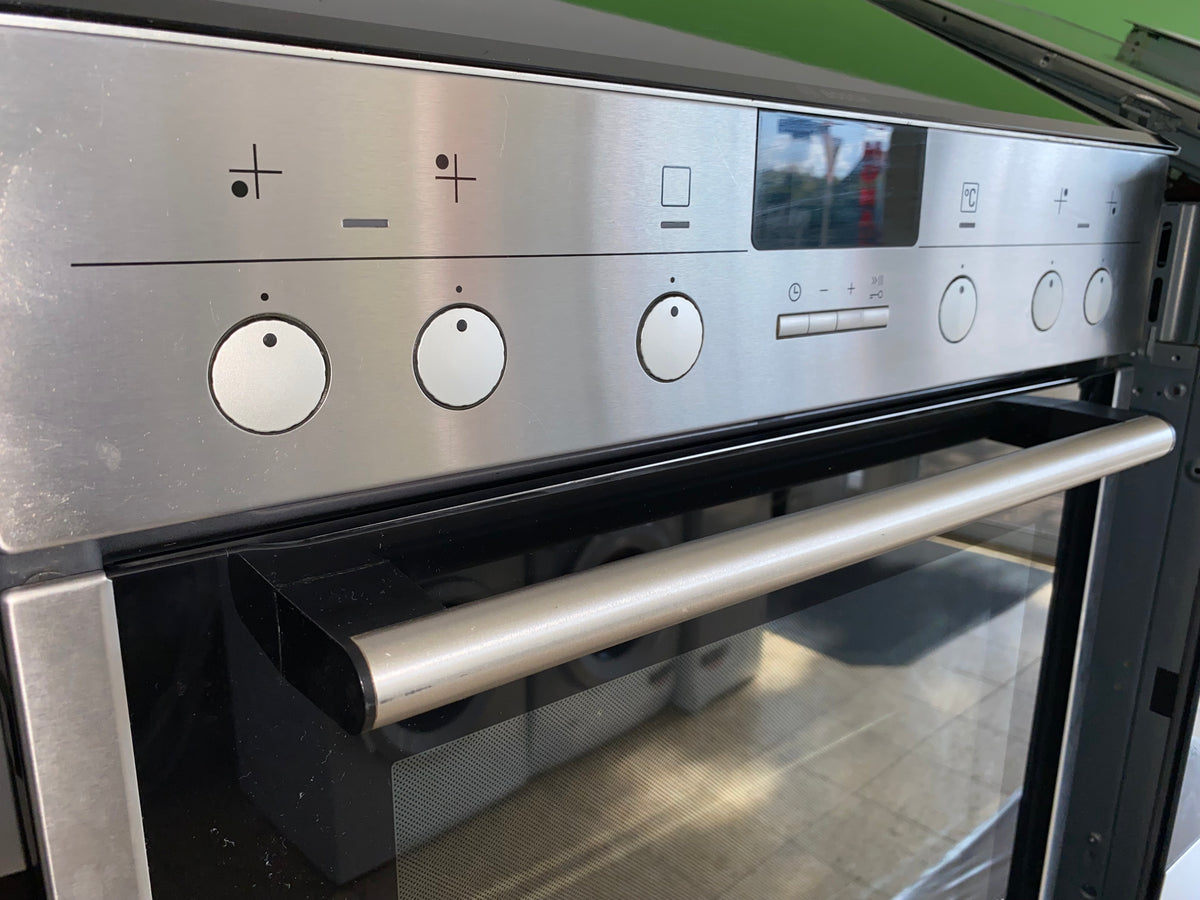 Siemens electric stove with induction hob