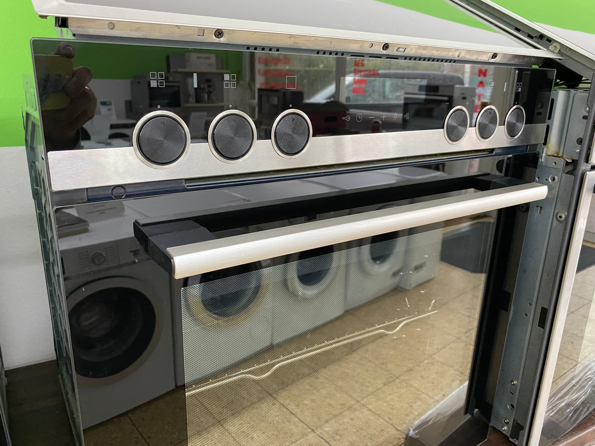Siemens E-Herd mit Induktionskochfeld+Pyrolyse