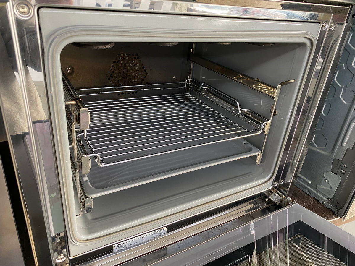 Miele E-Herd mit Ceranfeld