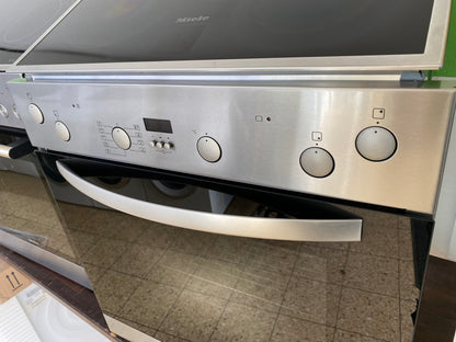 Miele E-Herd mit Ceranfeld