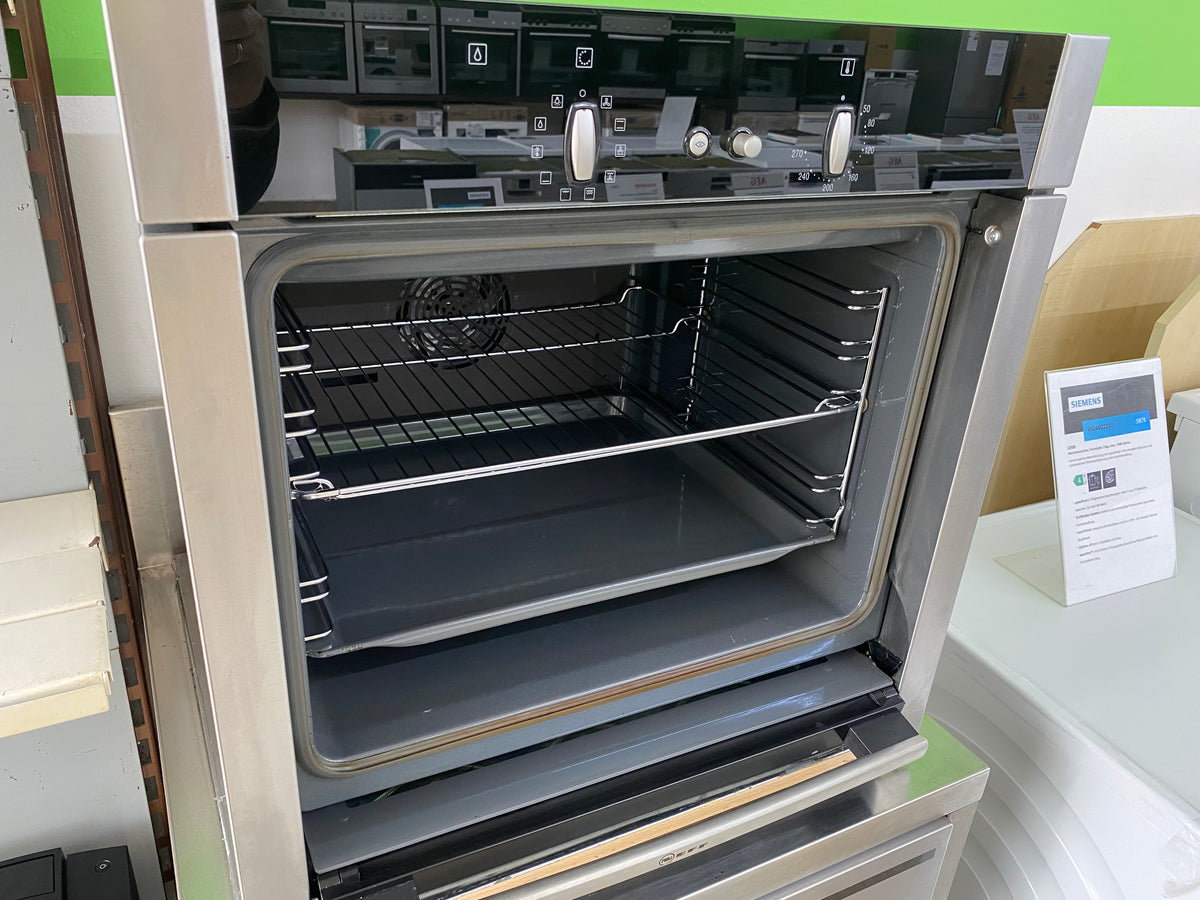 Neff self-contained oven. Slide &amp; Hide®