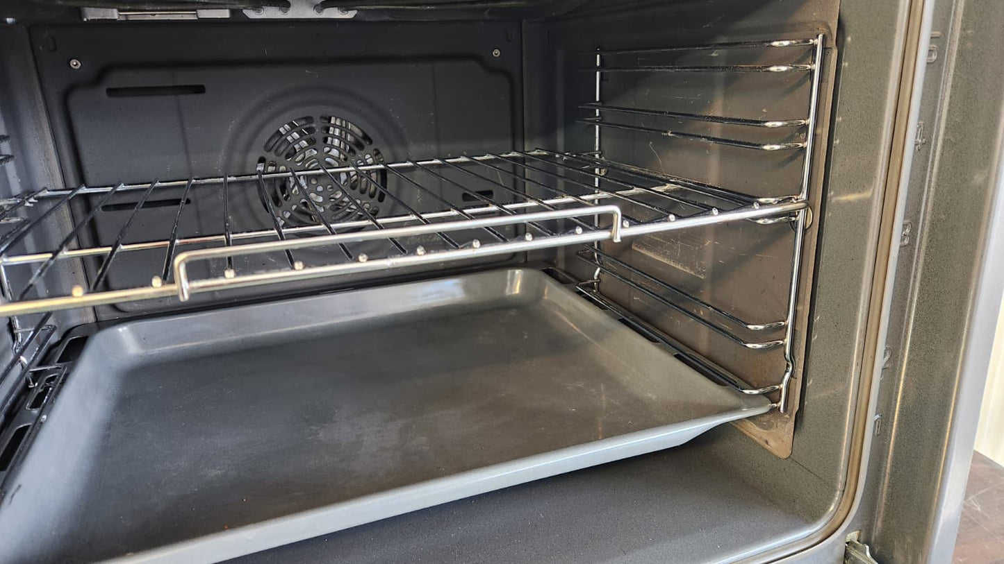 Bosch E-Herd mit Ceranfeld