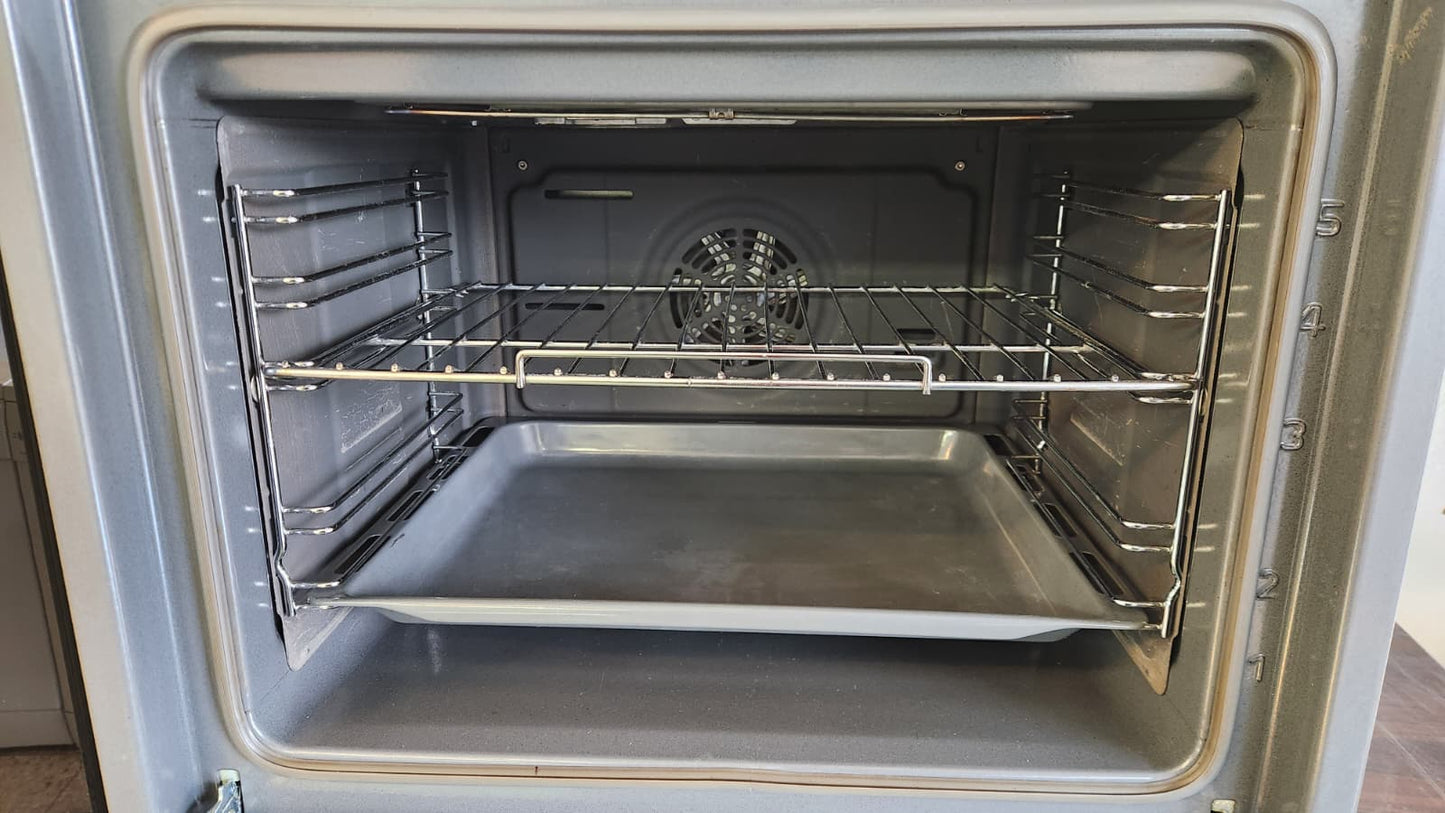 Bosch E-Herd mit Ceranfeld