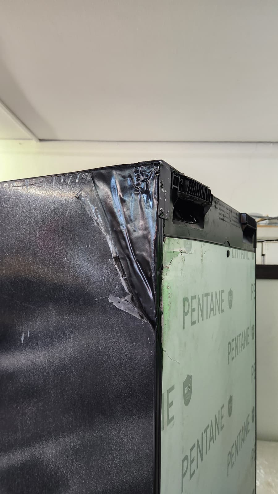 Liebherr CBNbda 572i‑22 Kühl‑/Gefrierkombination !!!Transportschaden!!!