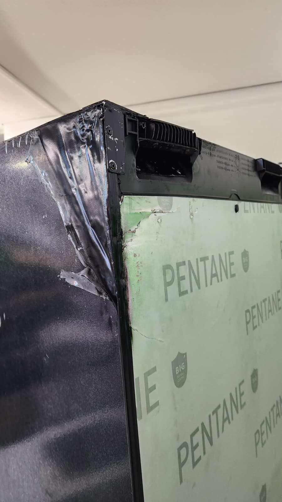 Liebherr CBNbda 572i‑22 Kühl‑/Gefrierkombination !!!Transportschaden!!!