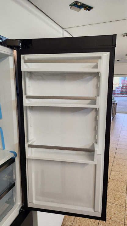 Liebherr CBNbda 572i‑22 Kühl‑/Gefrierkombination !!!Transportschaden!!!