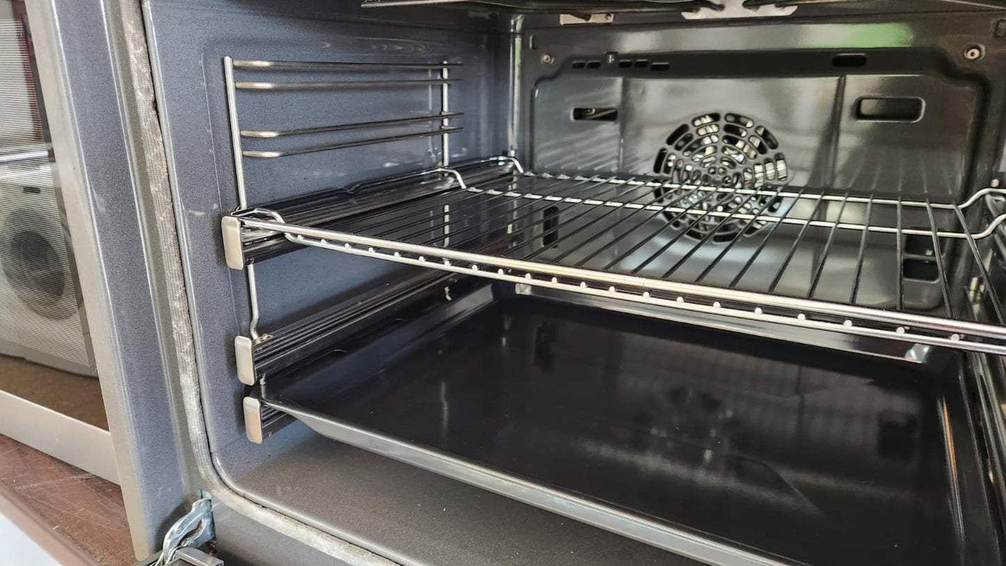 Bosch E-Herd mit Ceranfeld + Pyrolyse