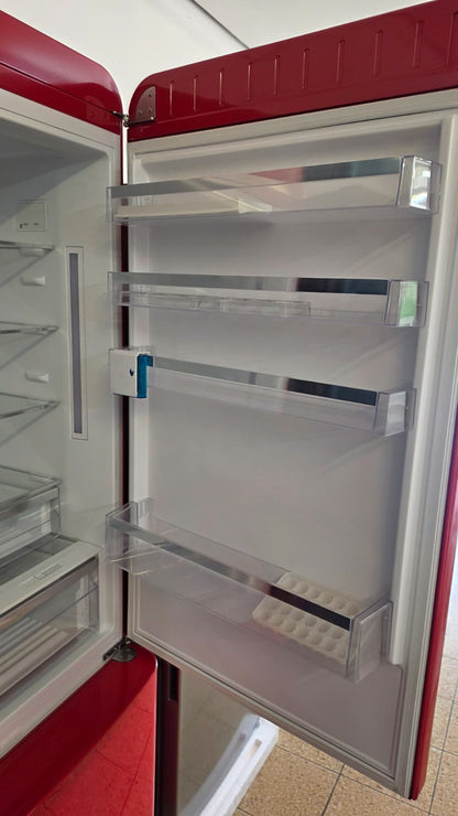 Smeg FAB38RRD6 Kühl-Gefrierkombination / EEF.: D