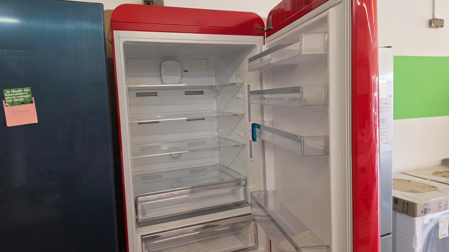 Smeg FAB38RRD6 Kühl-Gefrierkombination / EEF.: D