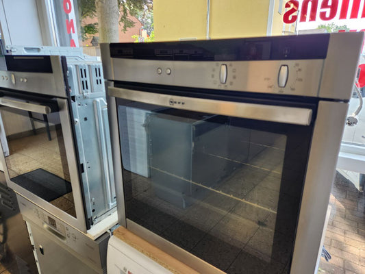 Neff autarker Backofen. Slide & Hide®. Top Zustand!