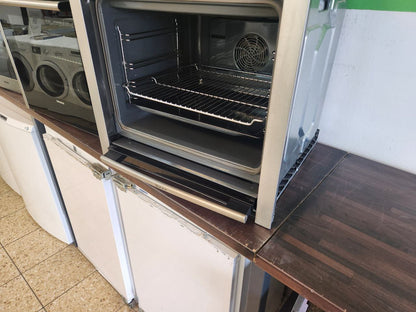 Neff autarker Backofen. Slide & Hide