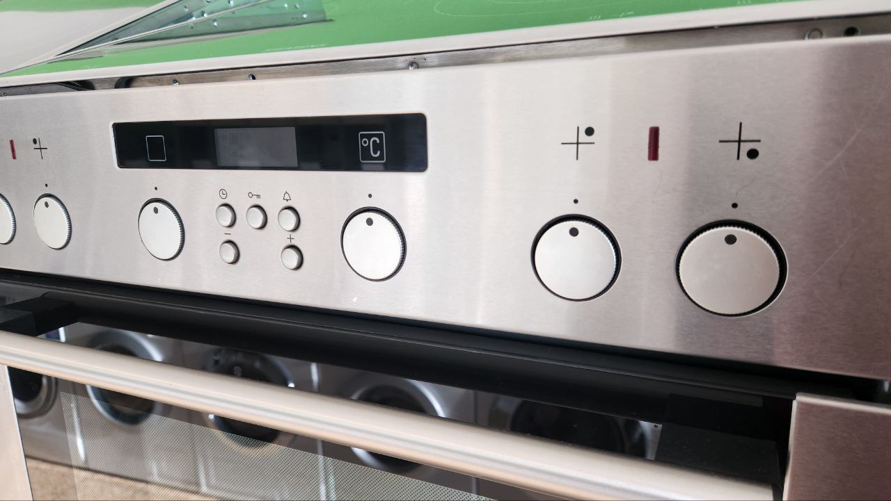 Siemens E-Herd mit Ceranfeld+Backwagen