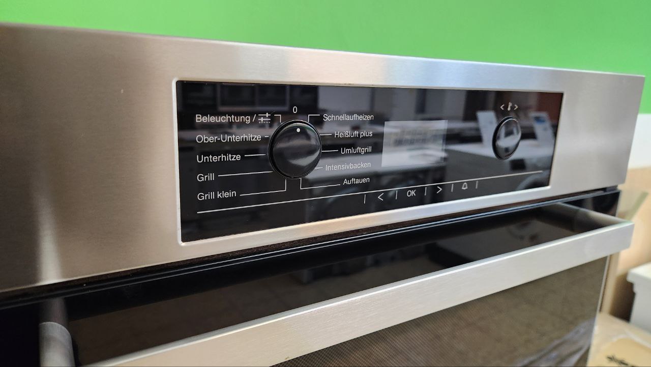 Miele self-contained oven A+