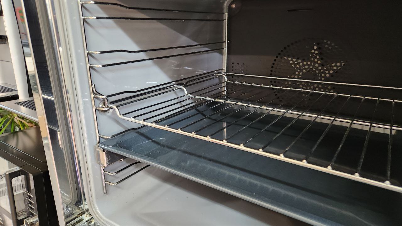 Miele self-contained oven A+